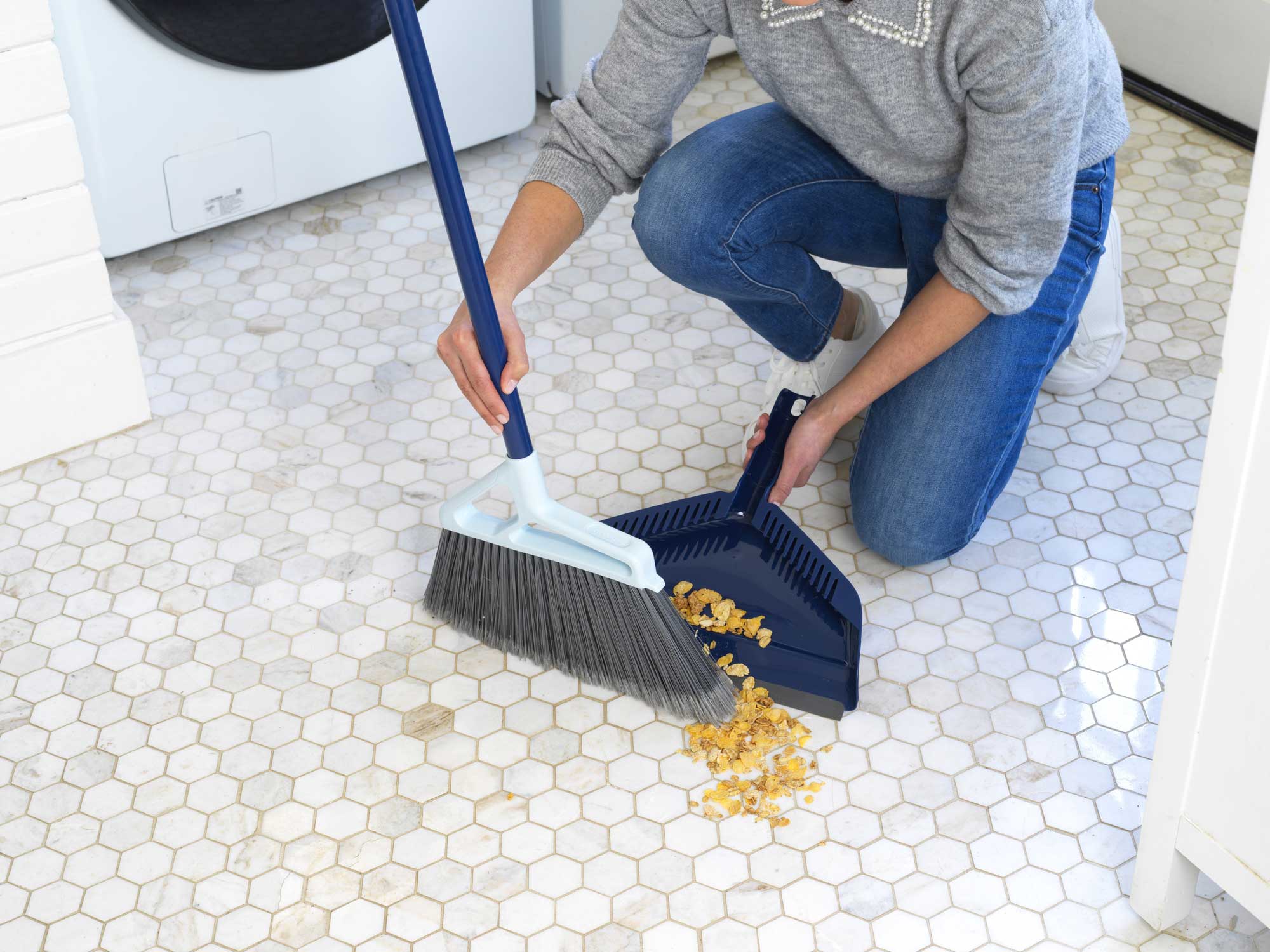 Casabella Upright Broom and Dustpan Set for Cleaning and Sweeping