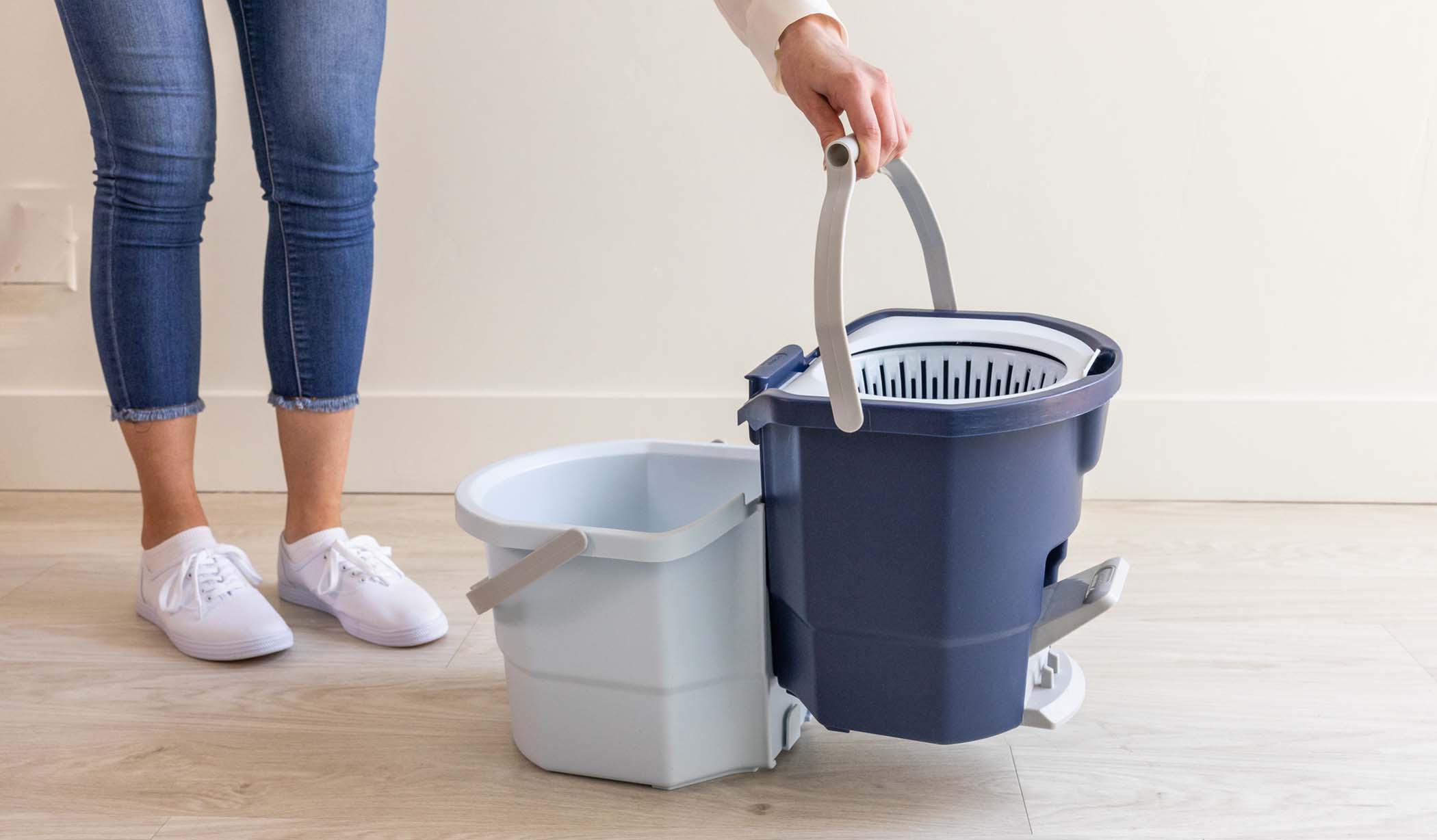 Clean Zone Bucket & Mop System